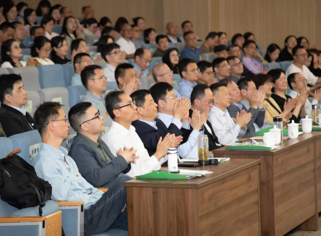 嘉興市第二十五屆“南湖之春”教育教學(xué)改革展示活動(dòng)開(kāi)幕式暨主會(huì)場(chǎng)活動(dòng)順利舉行